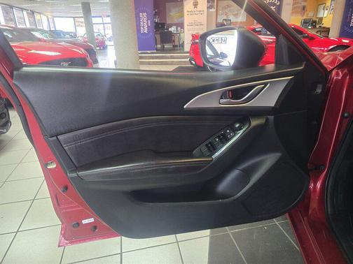 2018 Mazda Mazda3 Touring