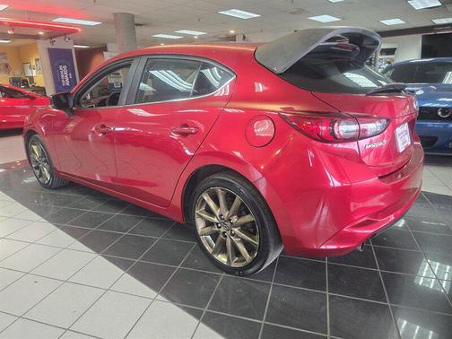 2018 Mazda Mazda3 Touring