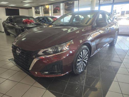 2025 Nissan Altima SV AWD