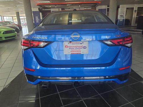2025 Nissan Sentra SR