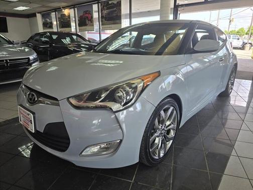 2015 Hyundai Veloster RE:FLEX w/Black