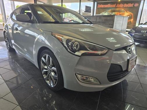 2015 Hyundai Veloster RE:FLEX w/Black