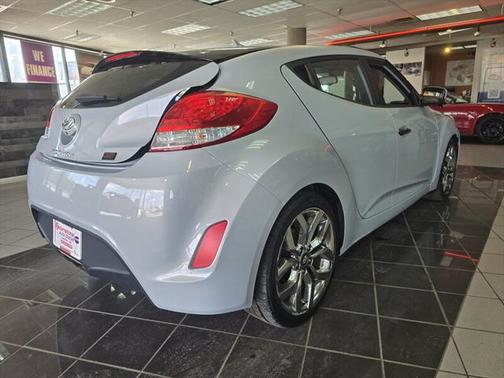 2015 Hyundai Veloster RE:FLEX w/Black