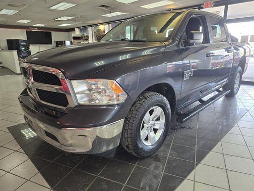 2021 RAM 1500 Classic SLT
