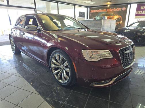 2017 Chrysler 300 S