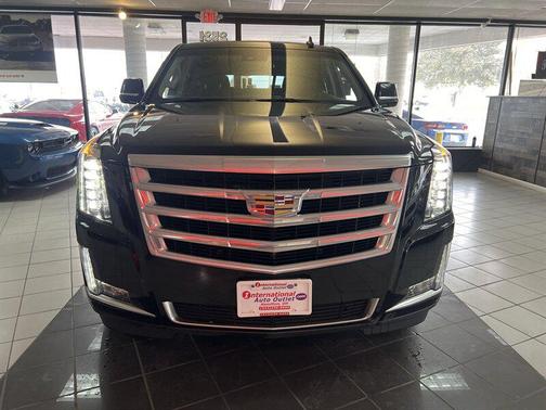 2017 Cadillac Escalade Luxury