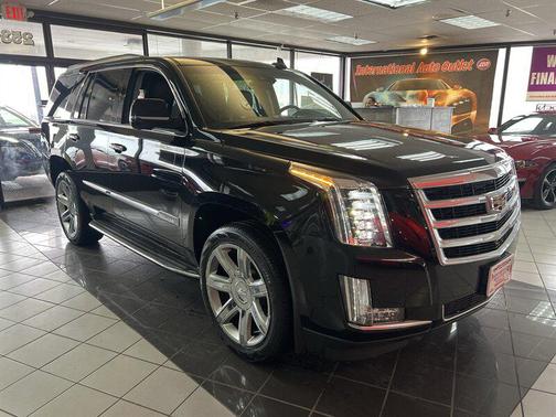 2017 Cadillac Escalade Luxury