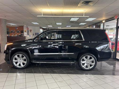 2017 Cadillac Escalade Luxury