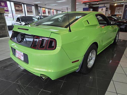 2013 Ford Mustang GT Premium