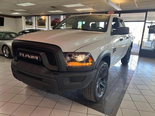 2024 RAM 1500 Classic Warlock Crew Cab 4x4 5'7' Box