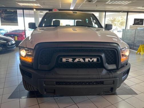 2024 RAM 1500 Classic Warlock Crew Cab 4x4 5'7' Box