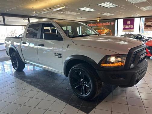 2024 RAM 1500 Classic Warlock Crew Cab 4x4 5'7' Box