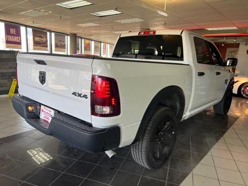2024 RAM 1500 Classic Warlock Crew Cab 4x4 5'7' Box
