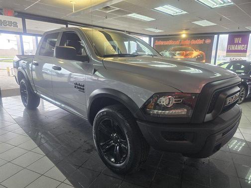2024 RAM 1500 Classic Warlock Crew Cab 4x4 5'7' Box