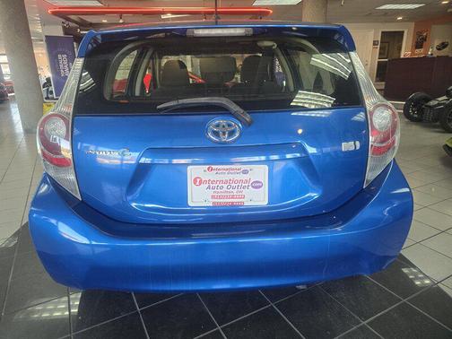 2014 Toyota Prius c Two