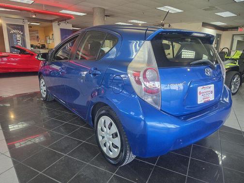 2014 Toyota Prius c Two