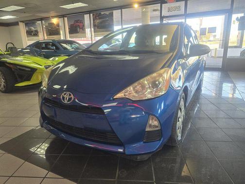 2014 Toyota Prius c Two