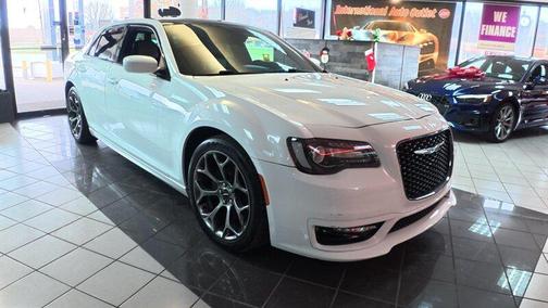 2018 Chrysler 300 S