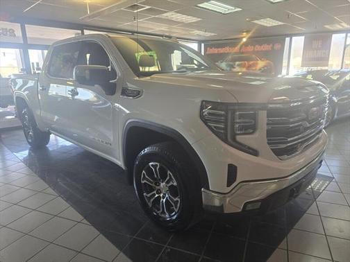 2025 GMC Sierra 1500 SLT