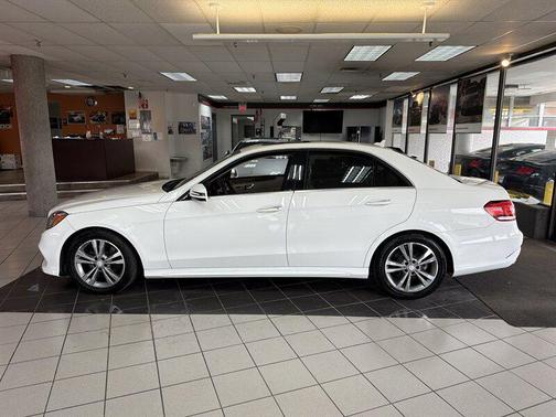 Diamond White Metallic 2014 Mercedes-Benz E-Class 4MATIC