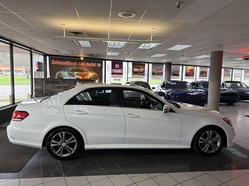 Diamond White Metallic 2014 Mercedes-Benz E-Class 4MATIC