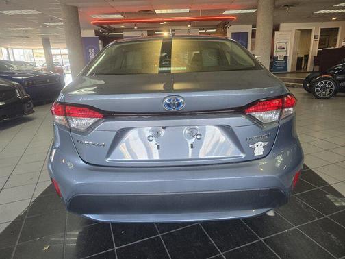 2022 Toyota Corolla Hybrid SE