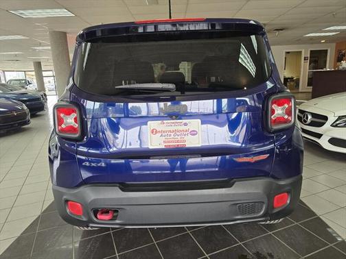 2016 Jeep Renegade Trailhawk