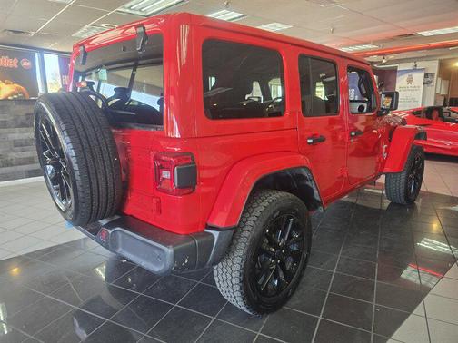 2024 Jeep Wrangler 4xe Sahara