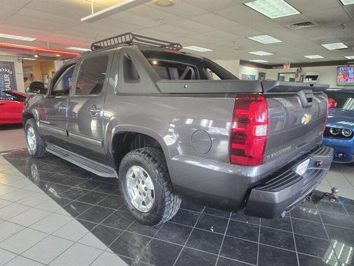 2011 Chevrolet Avalanche 1500 LS