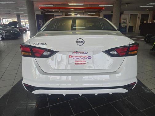 2025 Nissan Altima 2.5 SV