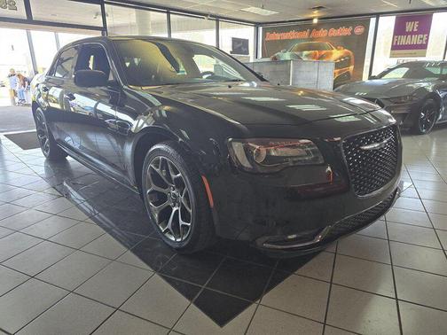 Gloss Black 2018 Chrysler 300 S