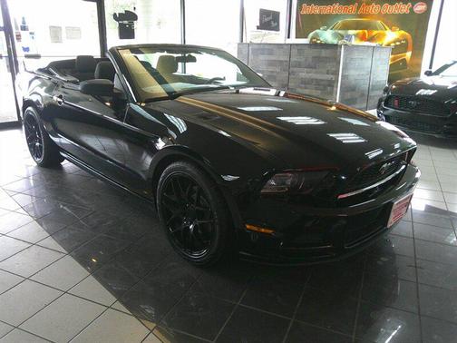 2014 Ford Mustang V6