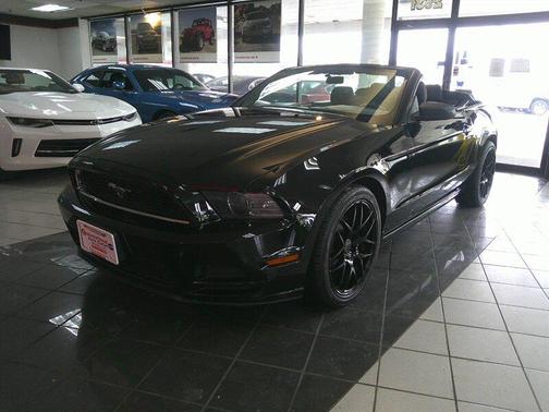 2014 Ford Mustang V6