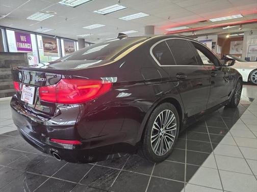 2019 BMW 530 530i
