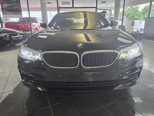 2019 BMW 530 530i