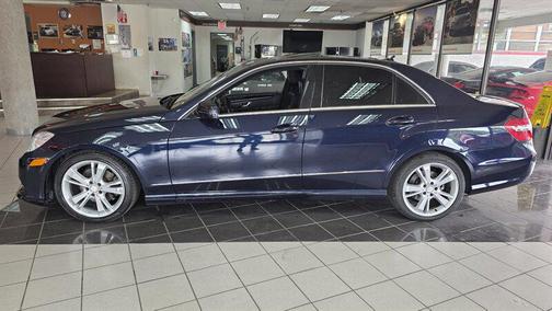 Lunar Blue Metallic 2013 Mercedes-Benz E-Class 4MATIC