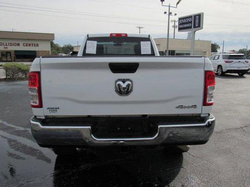 2022 RAM 2500 Tradesman Regular Cab 4x4 8' Box