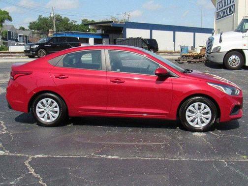 2021 Hyundai Accent SE