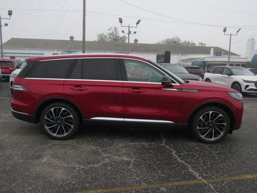 2025 Lincoln Aviator Reserve AWD