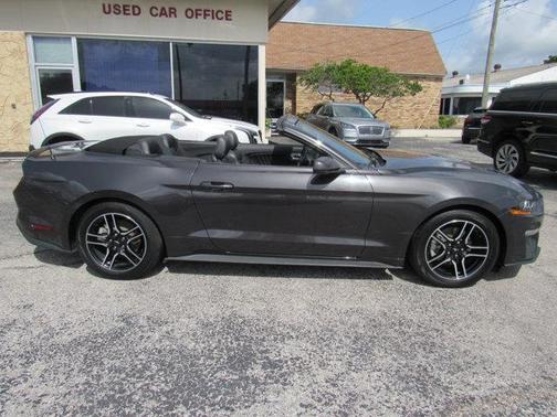 2022 Ford Mustang EcoBoost Premium