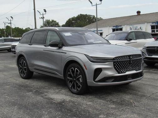 2025 Lincoln Nautilus Reserve