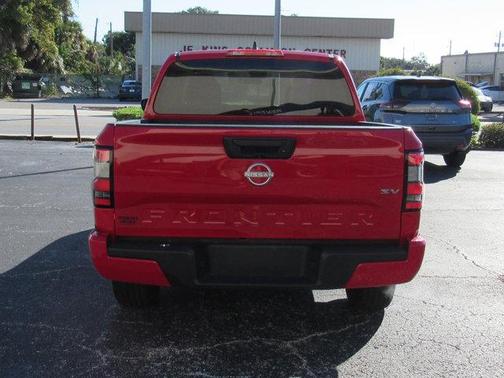 2024 Nissan Frontier SV