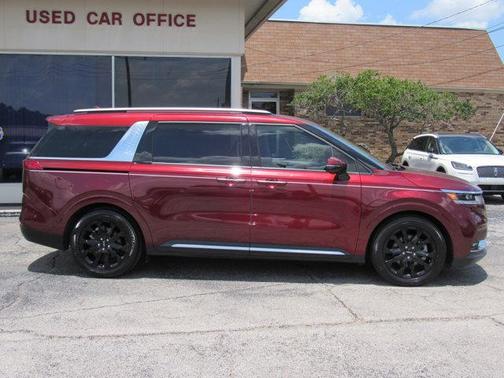 2022 Kia Carnival SX