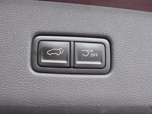 2022 Kia Carnival SX
