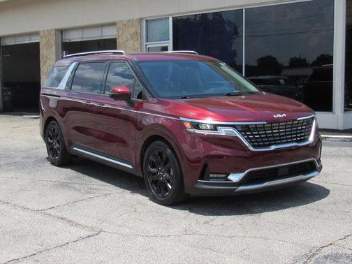 2022 Kia Carnival SX
