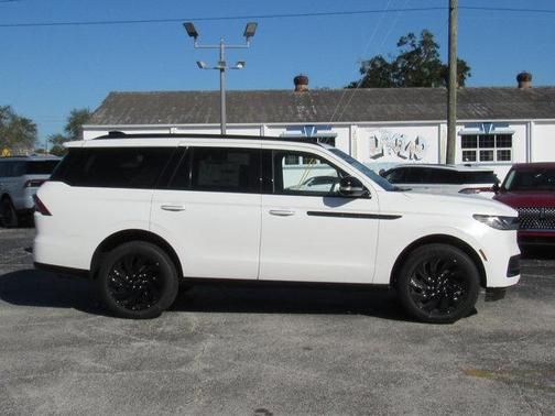 2025 Lincoln Navigator Reserve