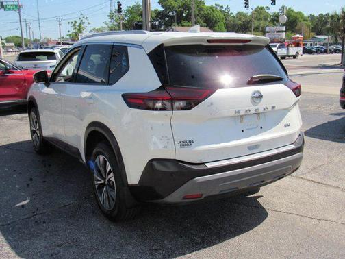2021 Nissan Rogue SV