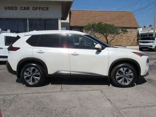 2021 Nissan Rogue SV