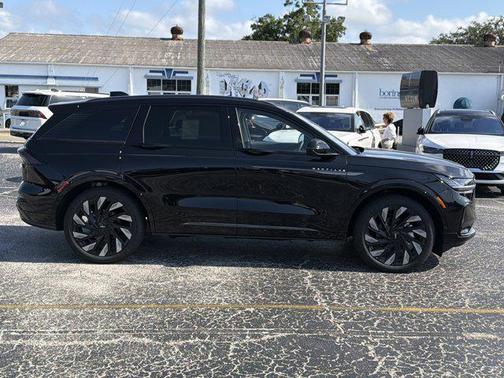 INFINITE BLACK MET CC 2026 Lincoln Nautilus Reserve