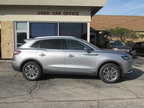 2022 Lincoln Nautilus Standard